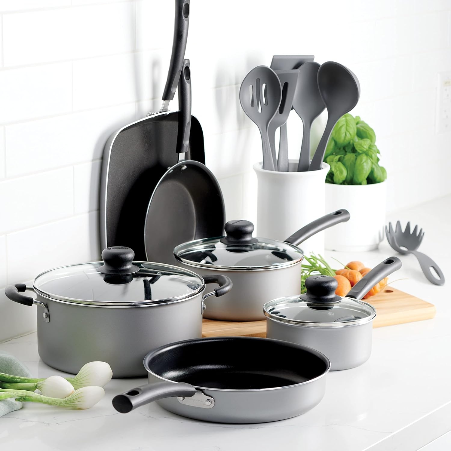 image:imageTramontina Primaware 15Piece Non Stick Cookware Set with Lids and Utensils Aluminum Nonstick Pots and Pans Kitchen Set StormSilver